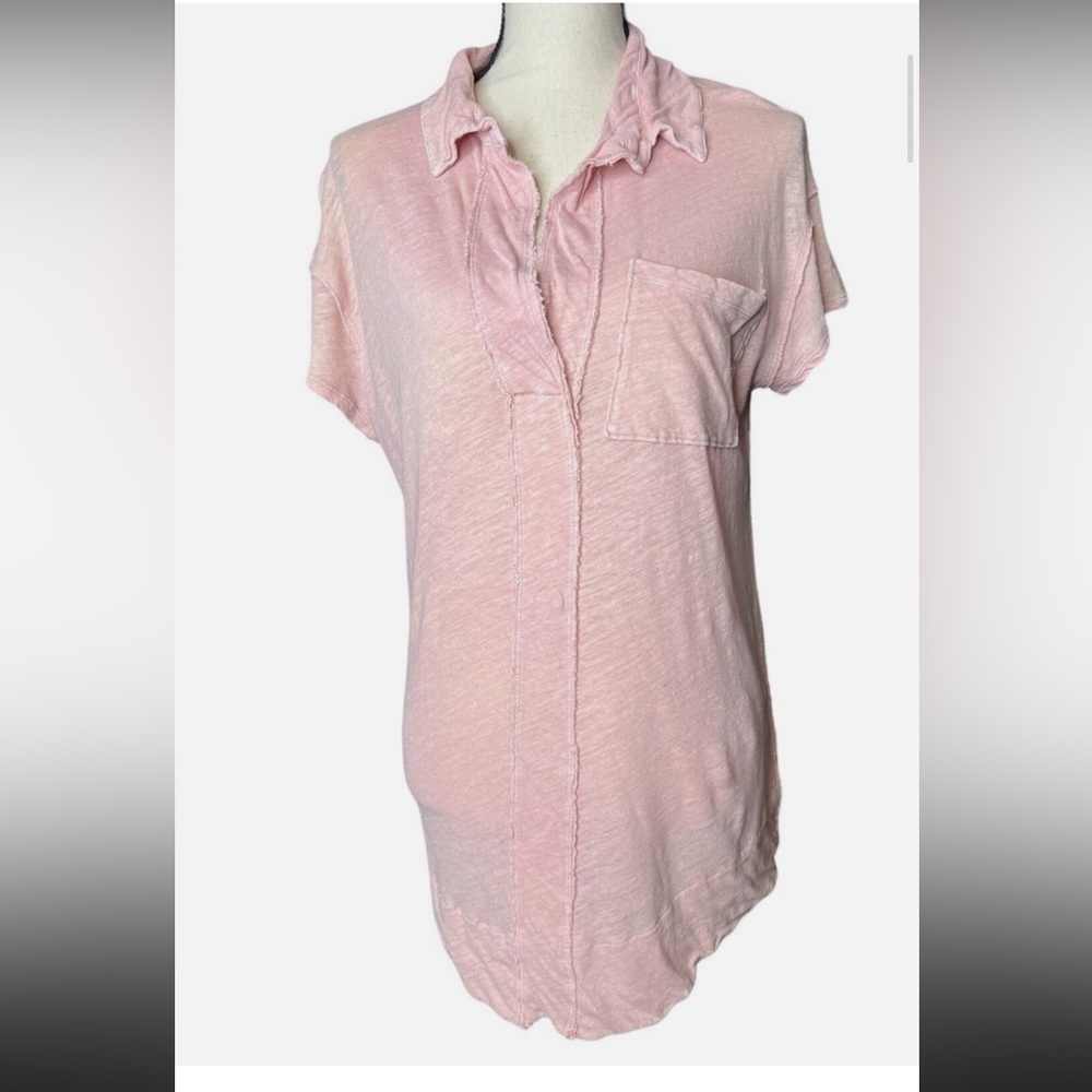 We The Free Tunic Top in PInk   Collared Shirt Short Sleeve Size XSMALL